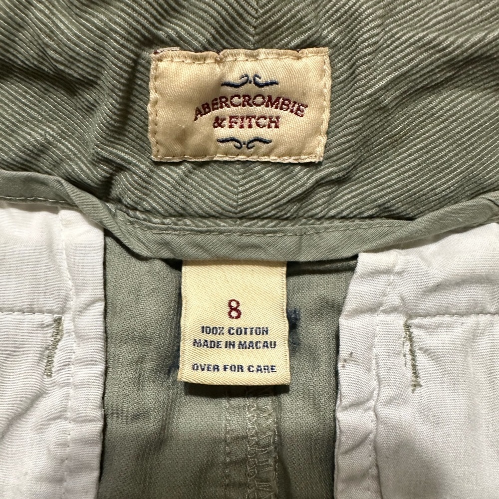 Like new used size 8 Abercrombie & Fitch skirt